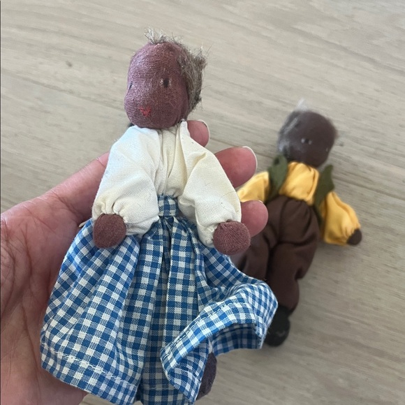 7 Waldofr-style Handcrafted  Cloth Doll Set with Colorful Outfits - Picture 8 of 10